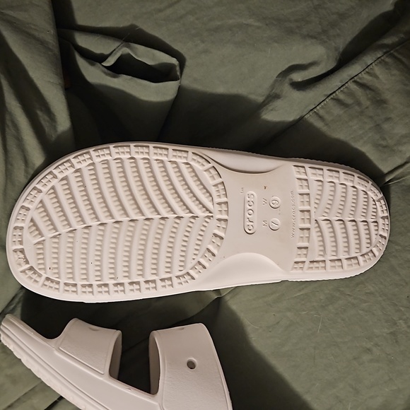 CROCS Classic Slide Sandals White, size Women’s 9/ Men’s 7 - Picture 3 of 4